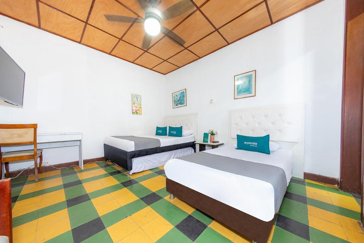 Sarayu House Hotel Medellin Bagian luar foto