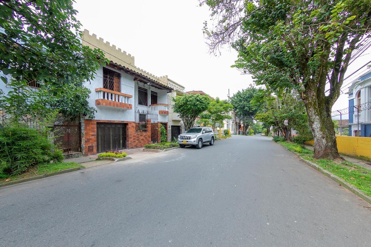 Sarayu House Hotel Medellin Bagian luar foto