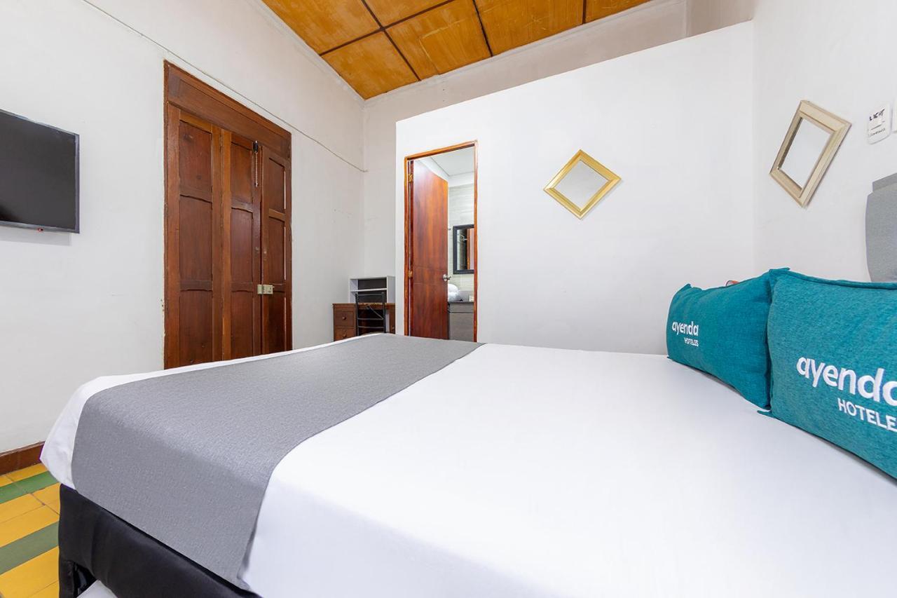 Sarayu House Hotel Medellin Bagian luar foto